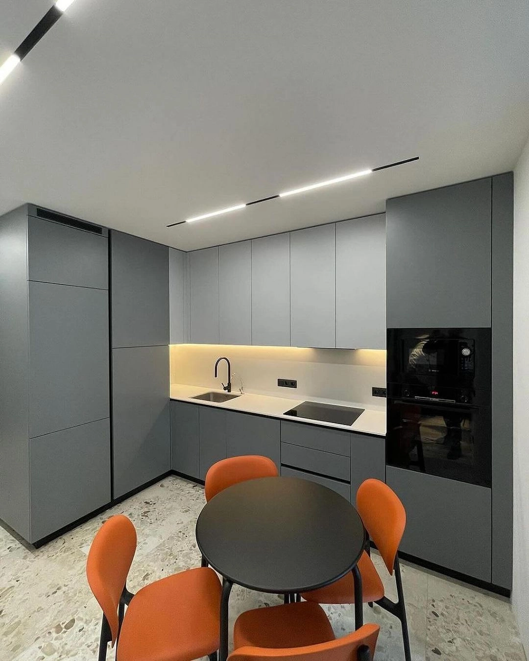 Кухня с островом