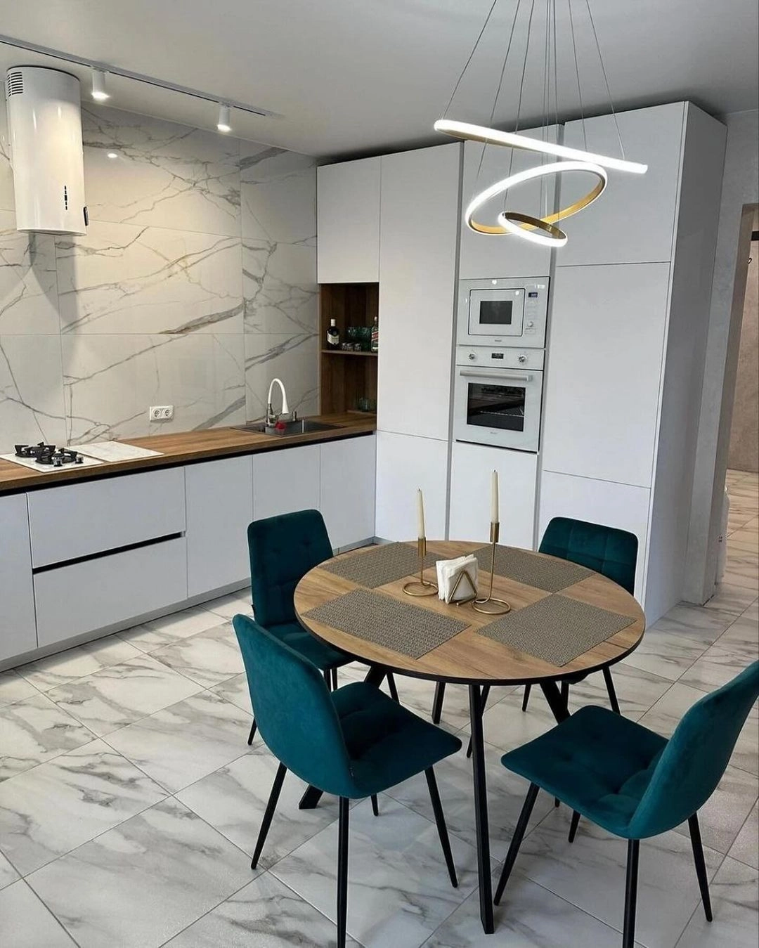 Кухня с островом